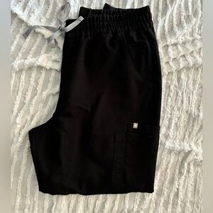 Figs Women's Black Scrub Jogger Pants